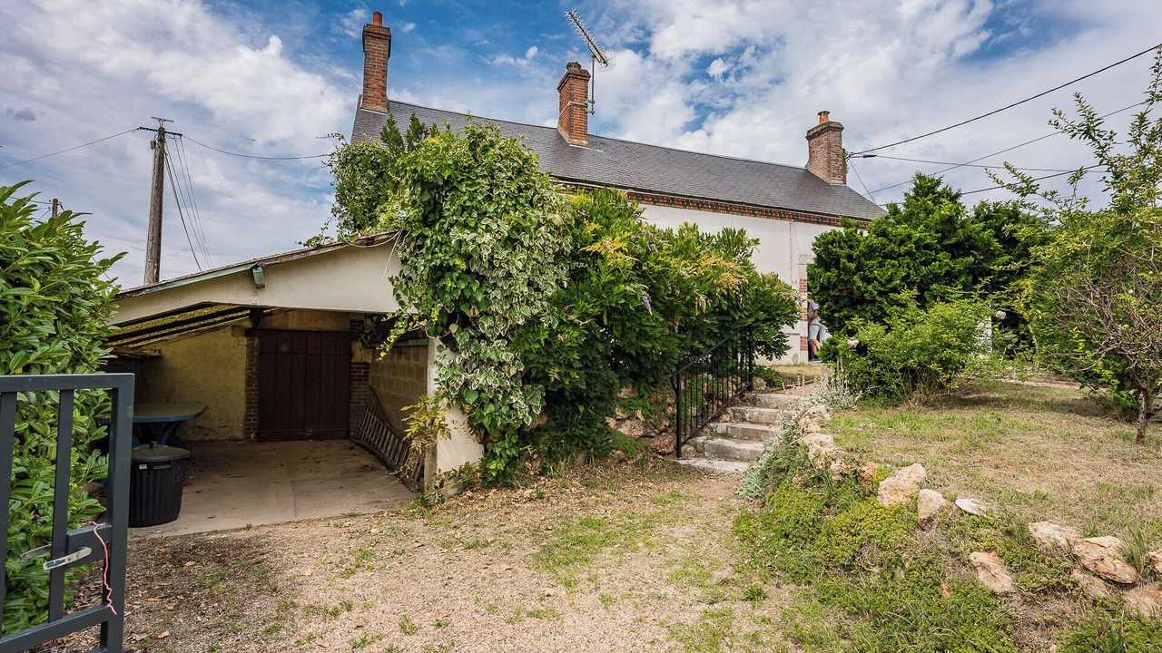 Photo of Outdoor in Nevoy