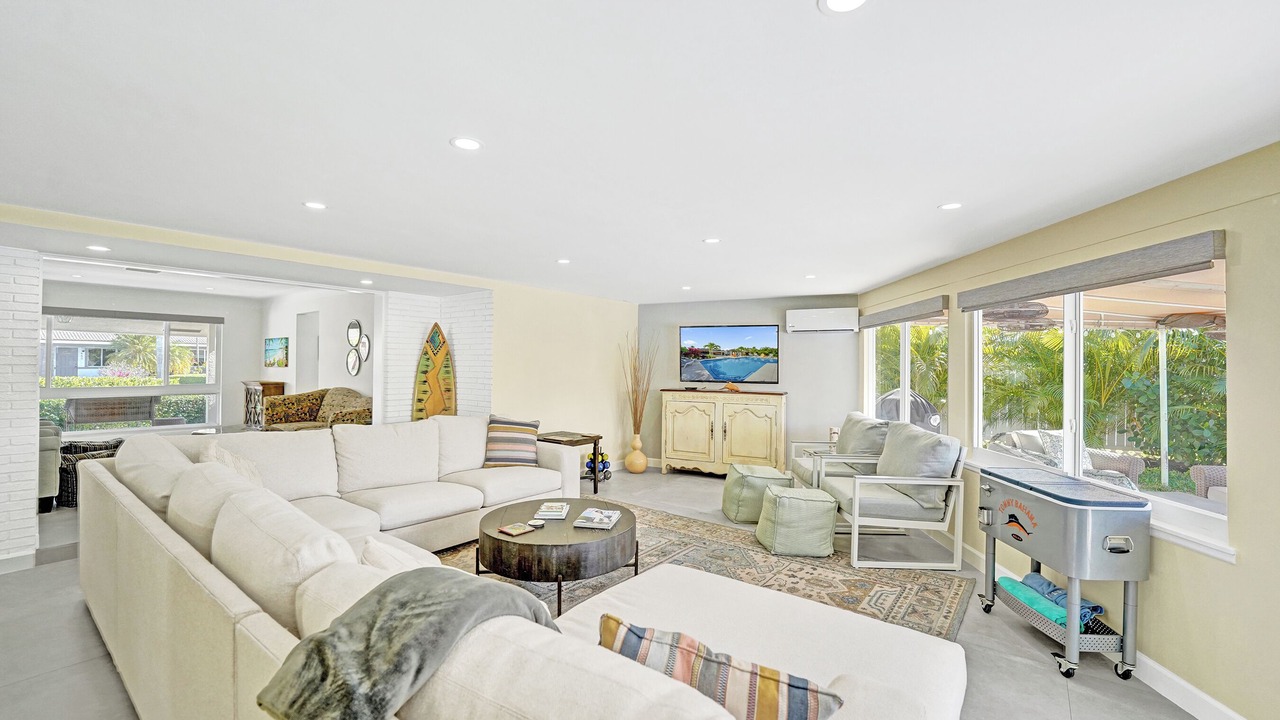 Photo of Livingroom in Garden Isles