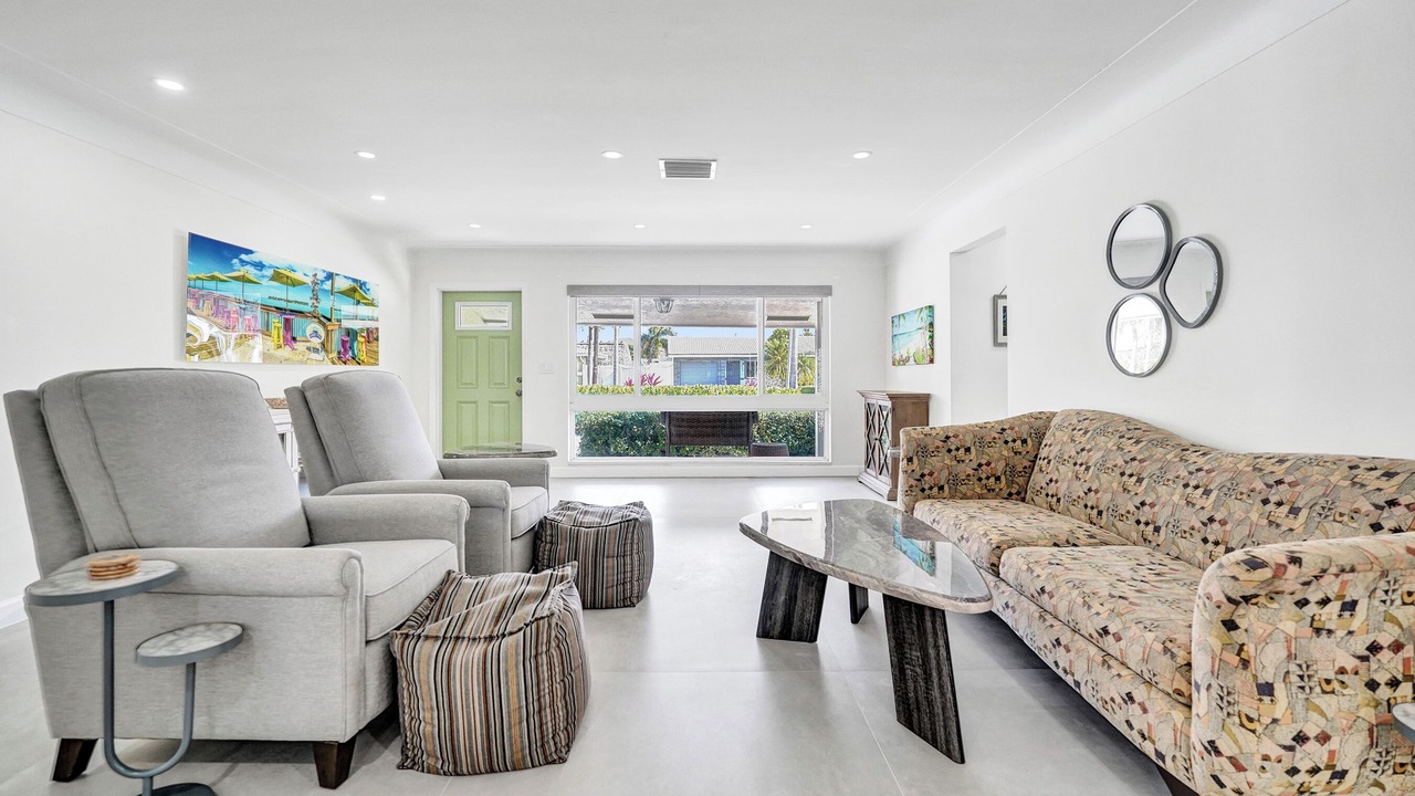 Photo of Livingroom in Garden Isles