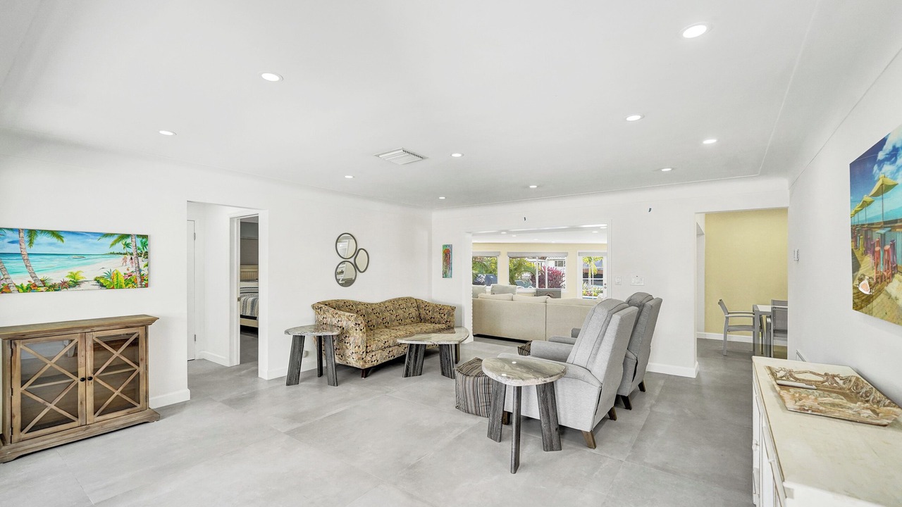 Photo of Livingroom in Garden Isles