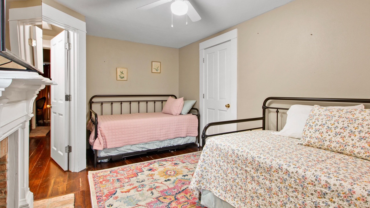 Photo of Bedroom in Downtown Historic