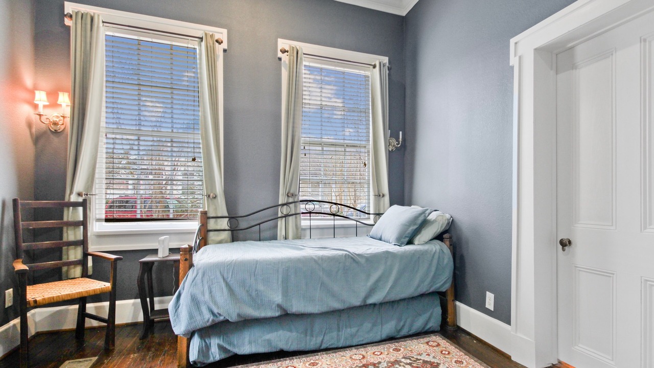 Photo of Bedroom in Downtown Historic
