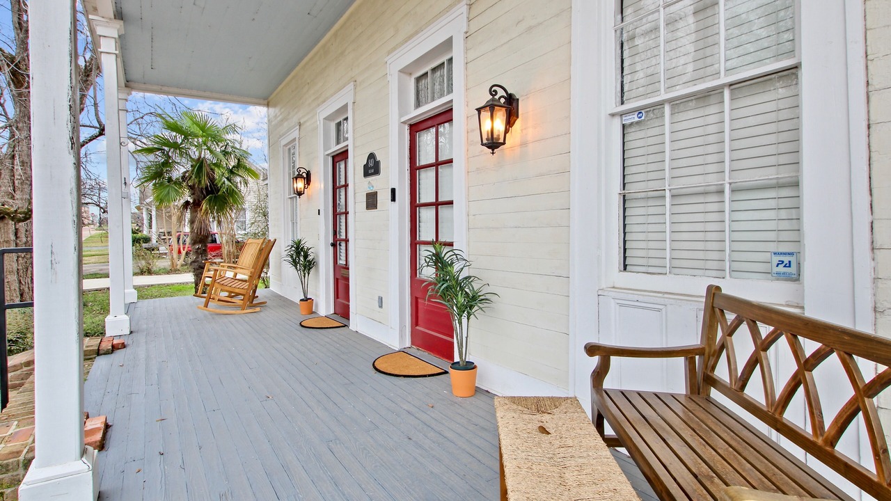 Photo of Patio Balcony in Downtown Historic