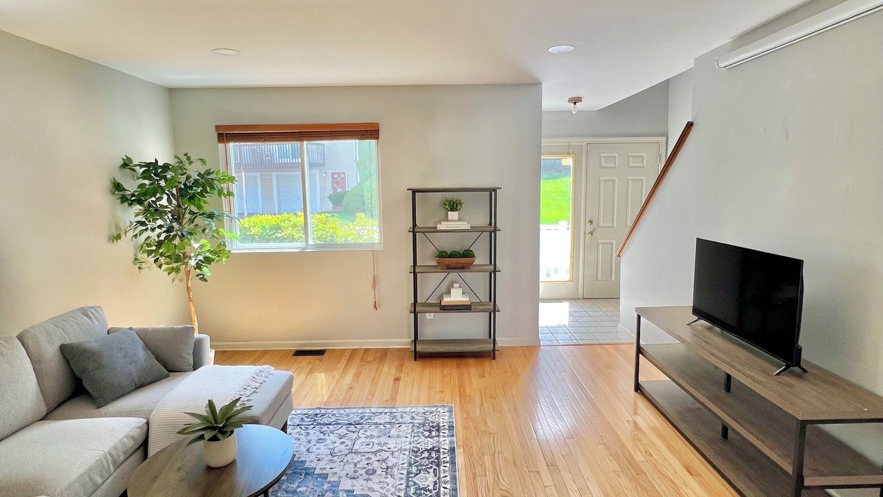Photo of Livingroom in Vernon