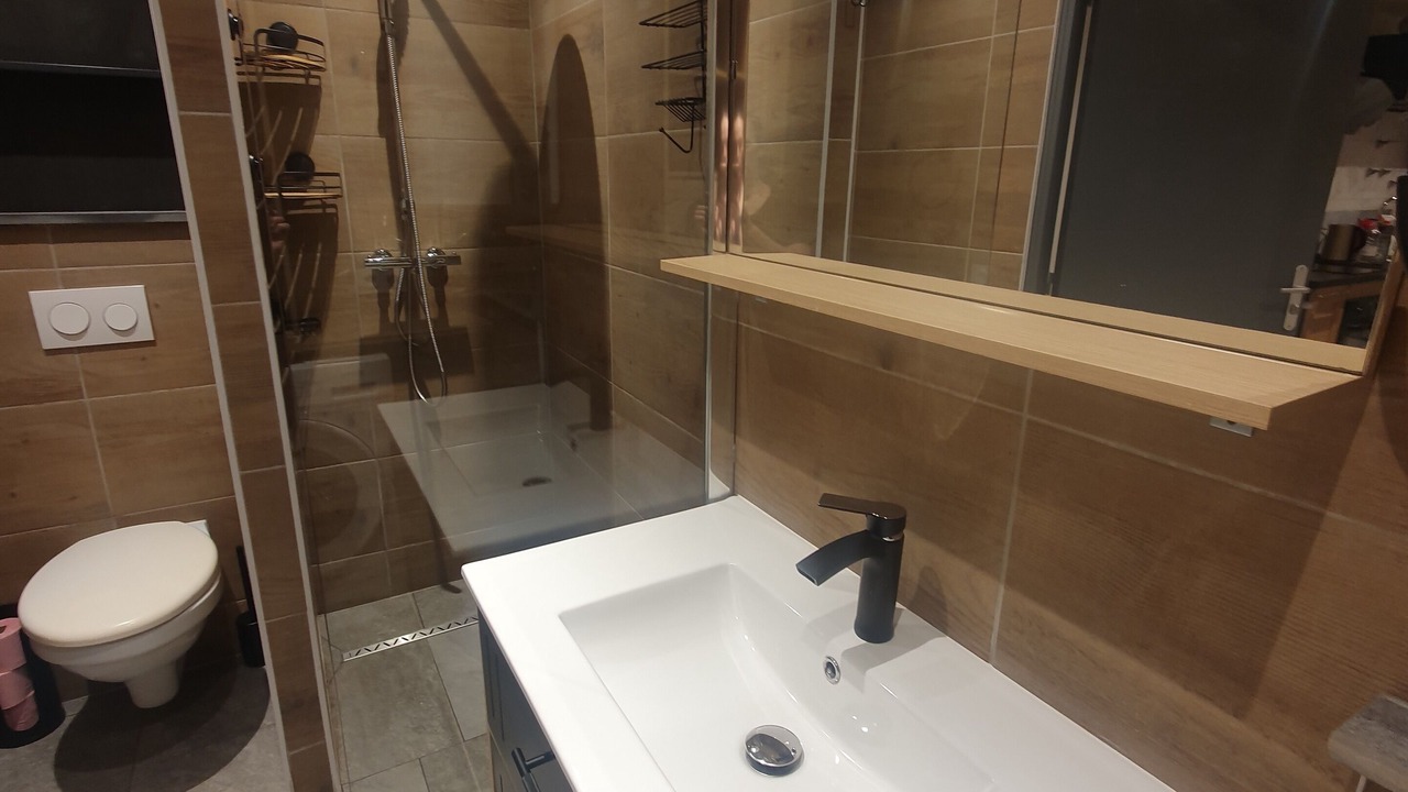 Photo of Bathroom in Gilly-sur-Isere