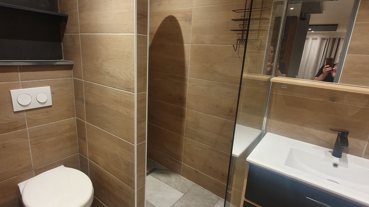 Photo of Bathroom in Gilly-sur-Isere