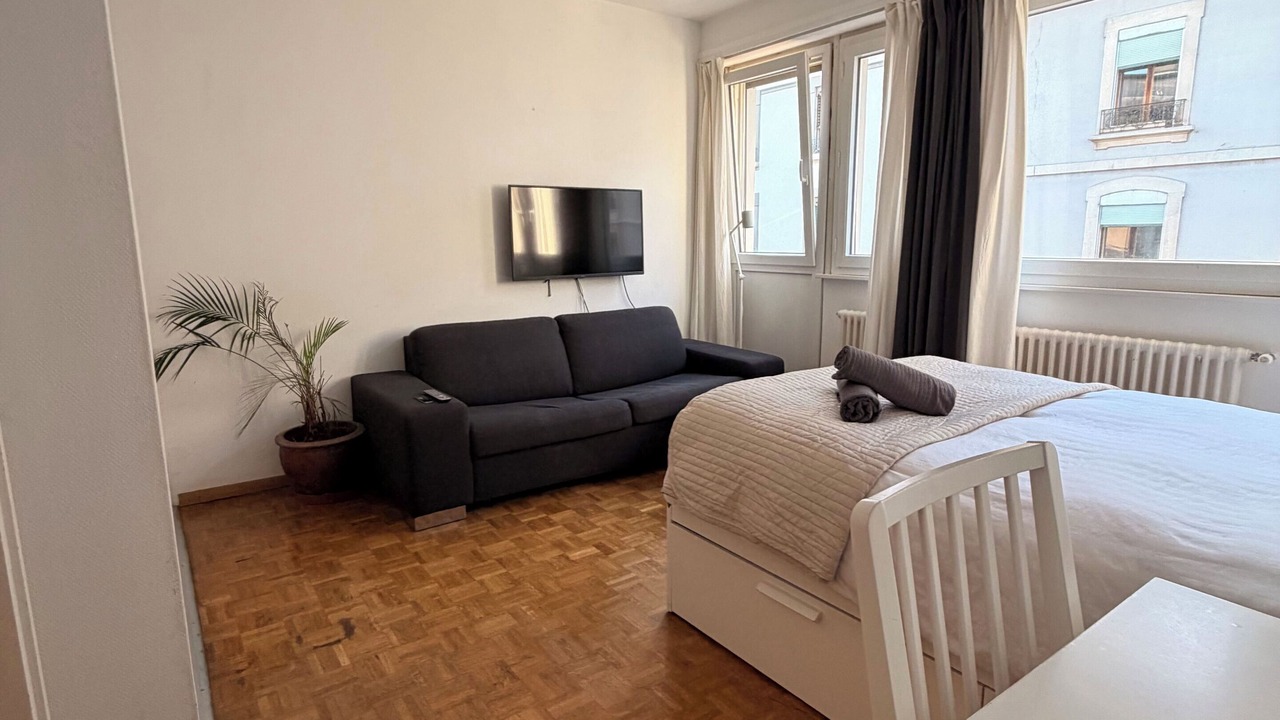 Photo of Bedroom in Paquis-Temple