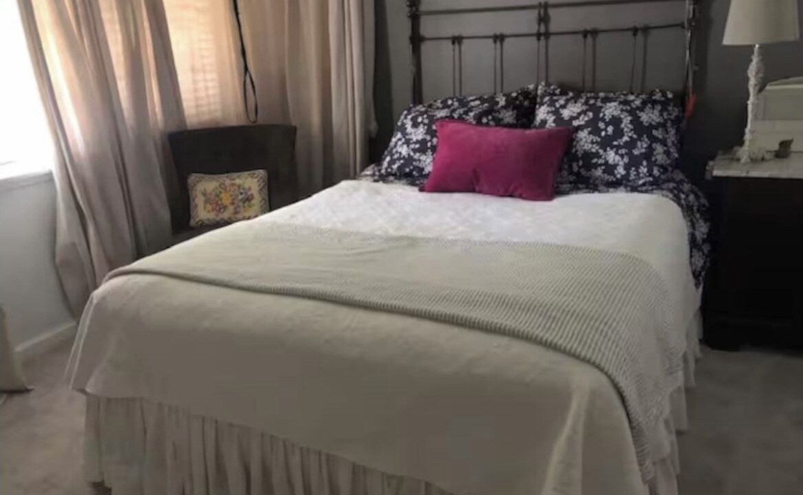 Photo of Bedroom in Del Rey