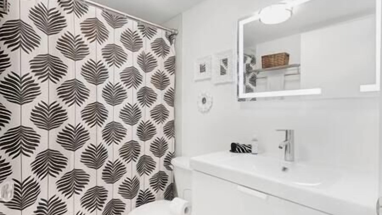 Photo of Bathroom in Toronto Entertainment District