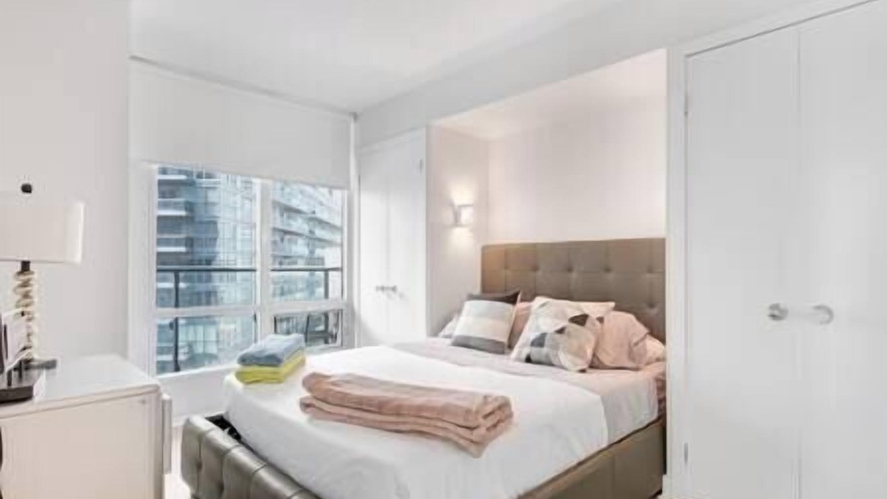 Photo of Bedroom in Toronto Entertainment District