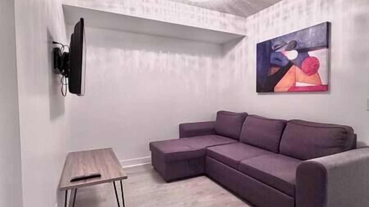 Photo of Livingroom in Toronto Entertainment District