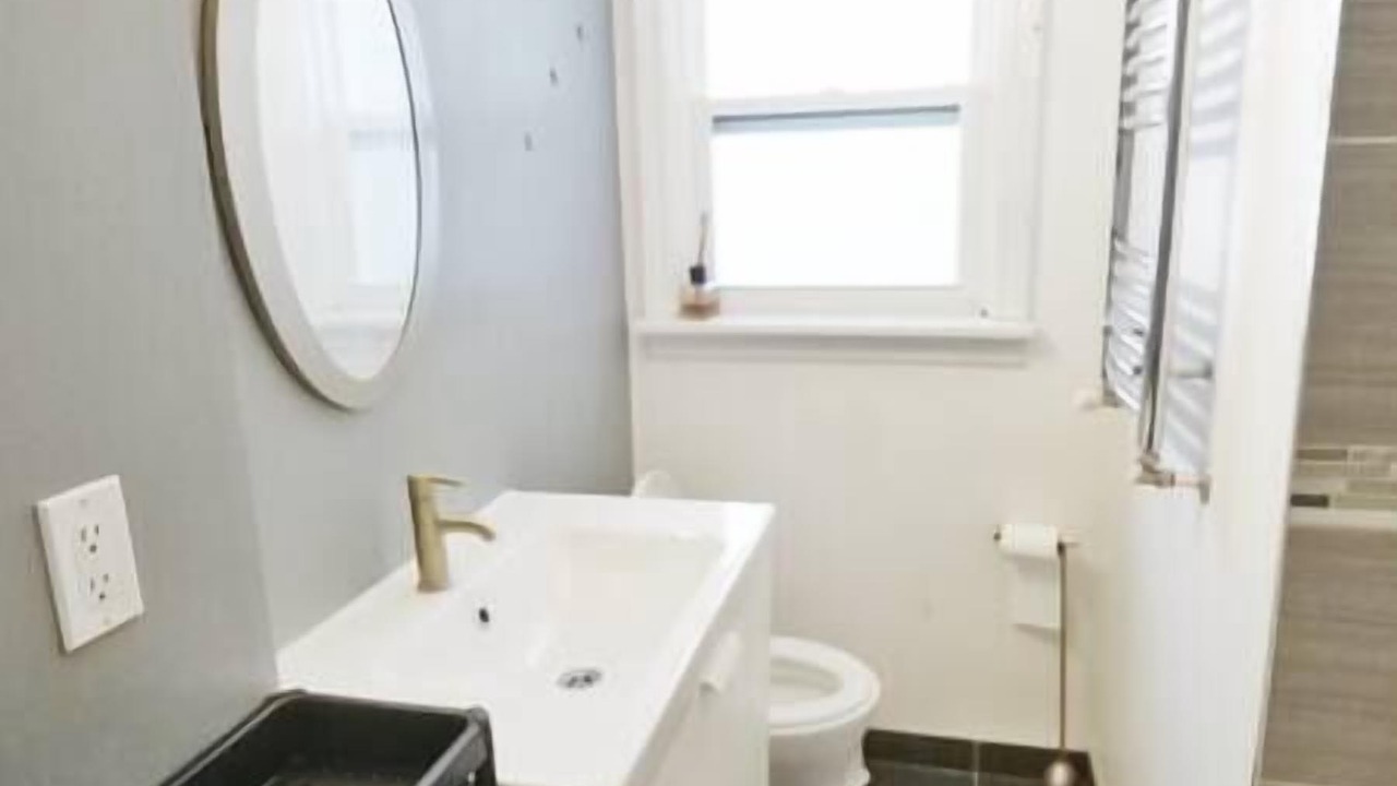Photo of Bathroom in Newtonbrook