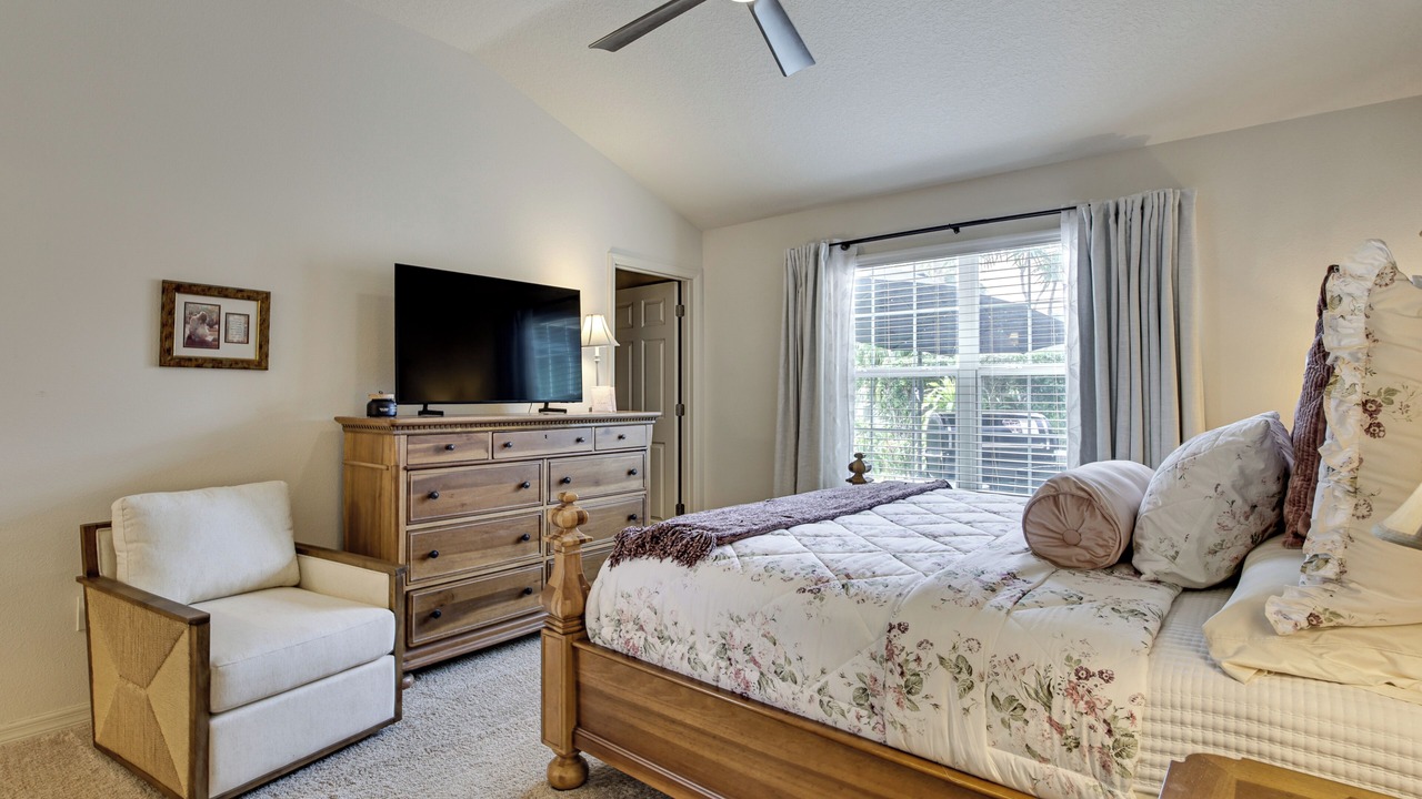 Photo of Bedroom in Collier