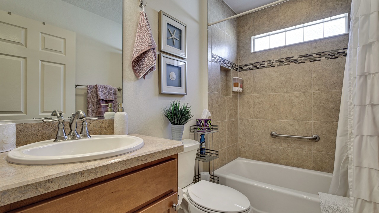 Photo of Bathroom in Collier