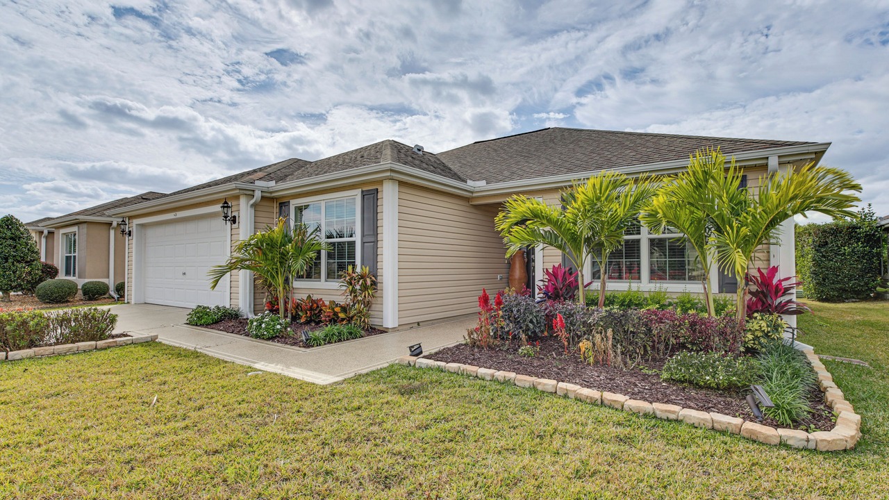 Photo of Outdoor in Collier