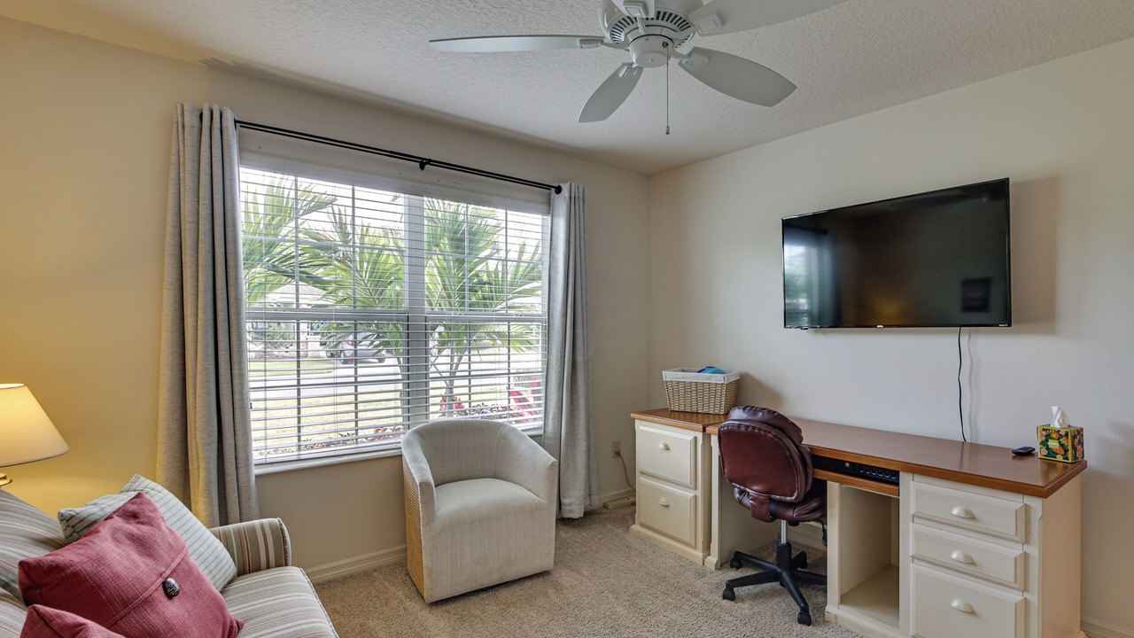 Photo of Livingroom in Collier