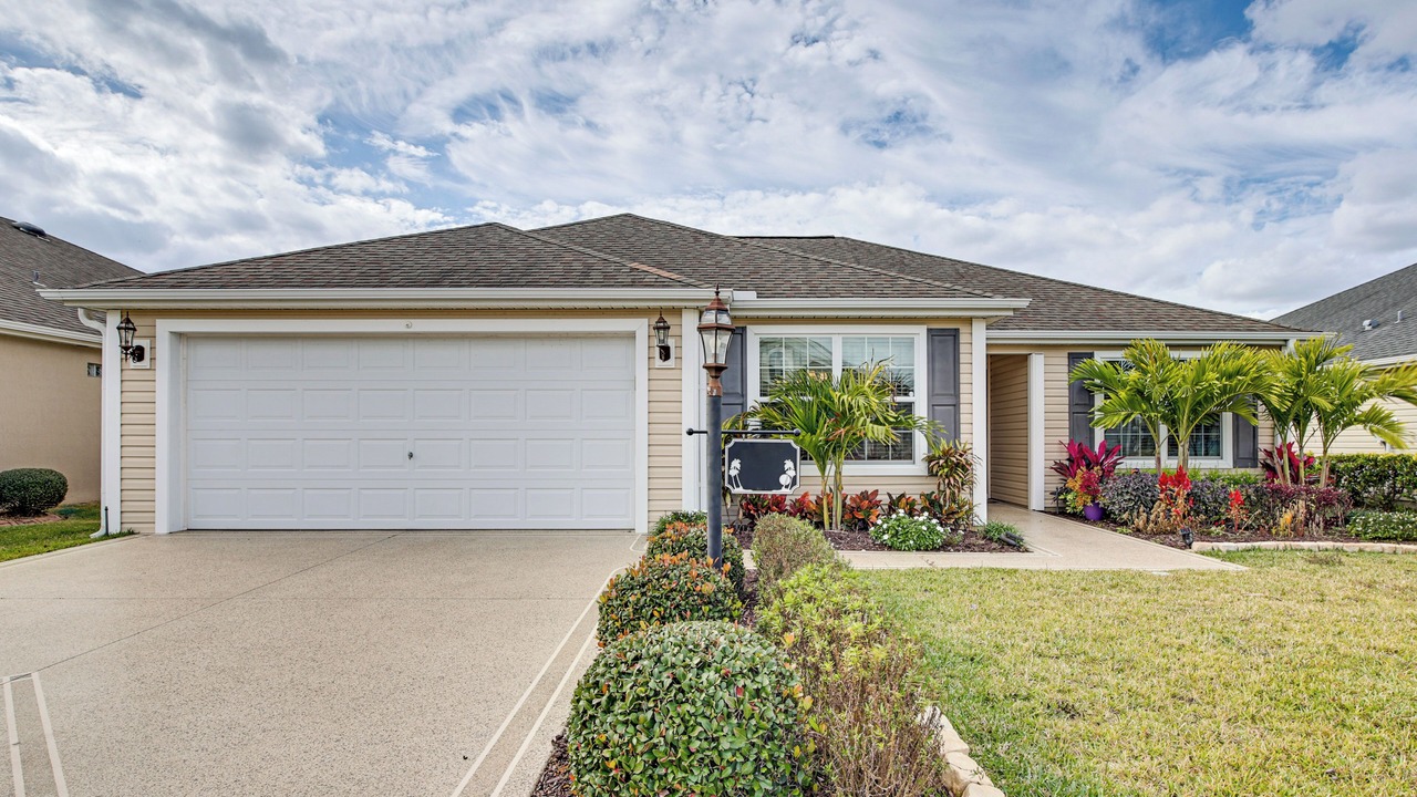 Photo of Outdoor in Collier