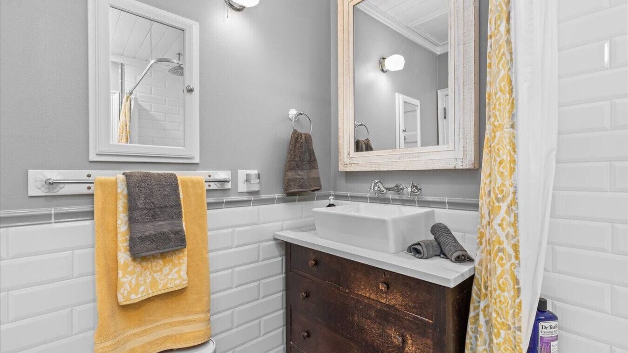 Photo of Bathroom in West Hills
