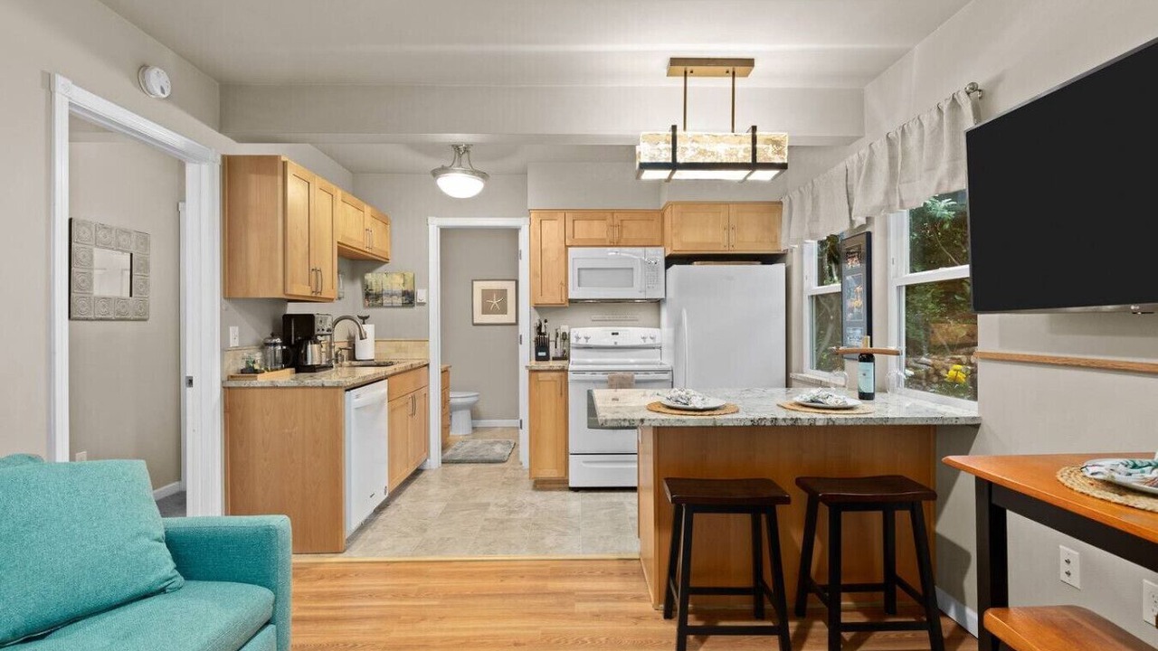 Photo of Kitchen in West Hills