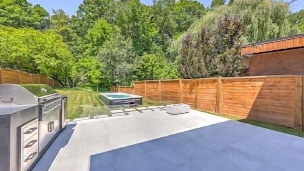 Photo of Outdoor in Etobicoke