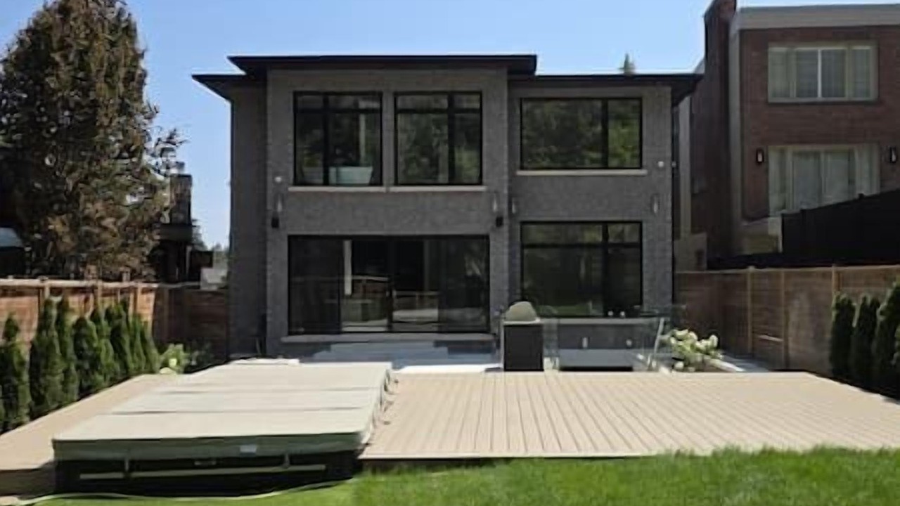 Photo of Patio Balcony in Etobicoke