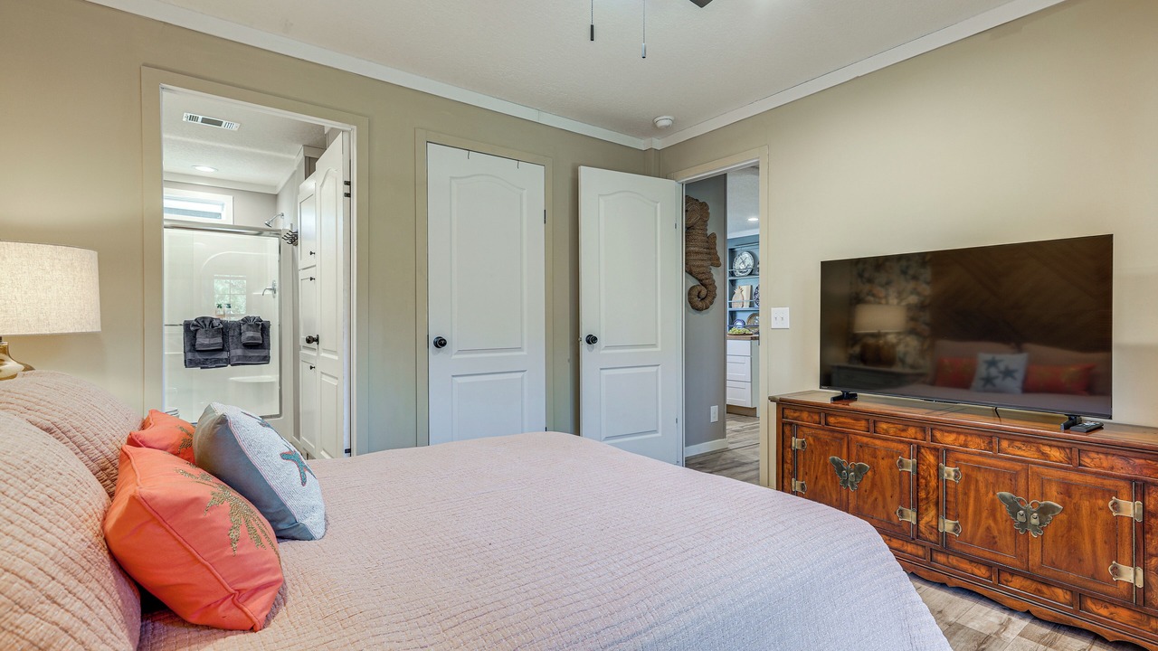 Photo of Bedroom in Stuart