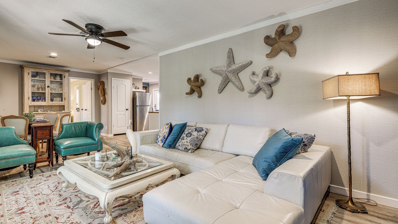 Photo of Livingroom in Stuart