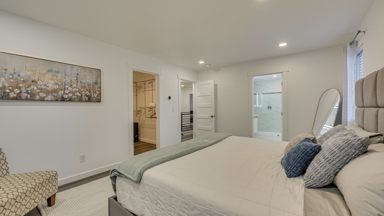 Photo of Bedroom in Everett