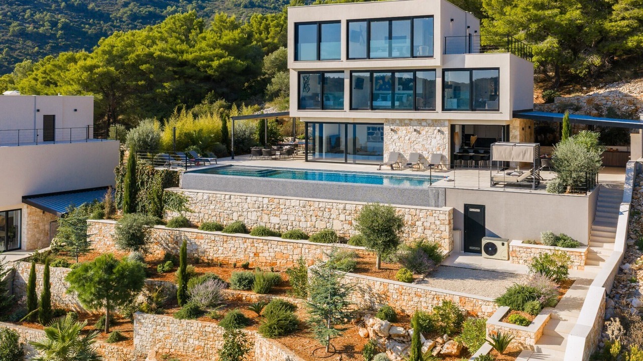 Photo of Outdoor in Cove Rogacic