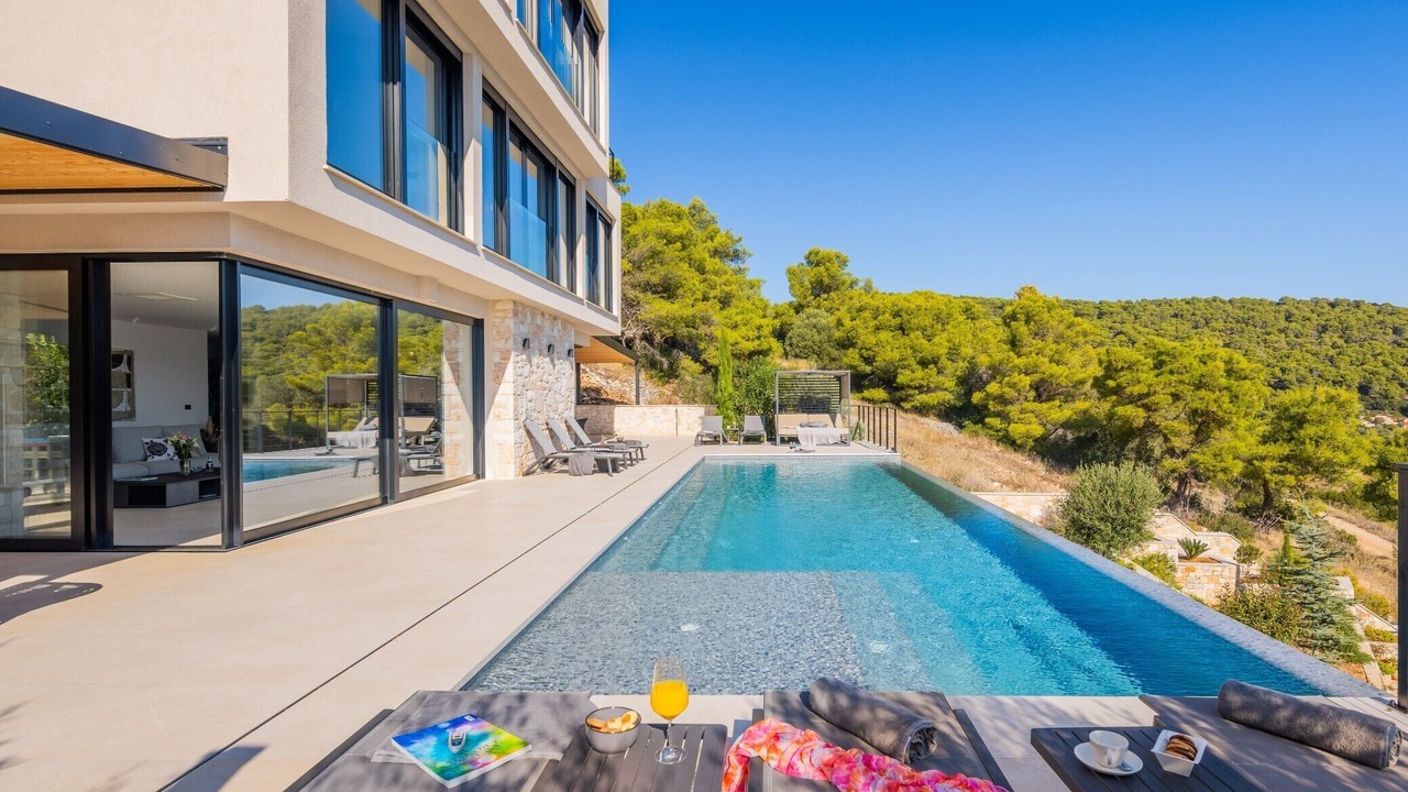 Photo of Outdoor in Cove Rogacic