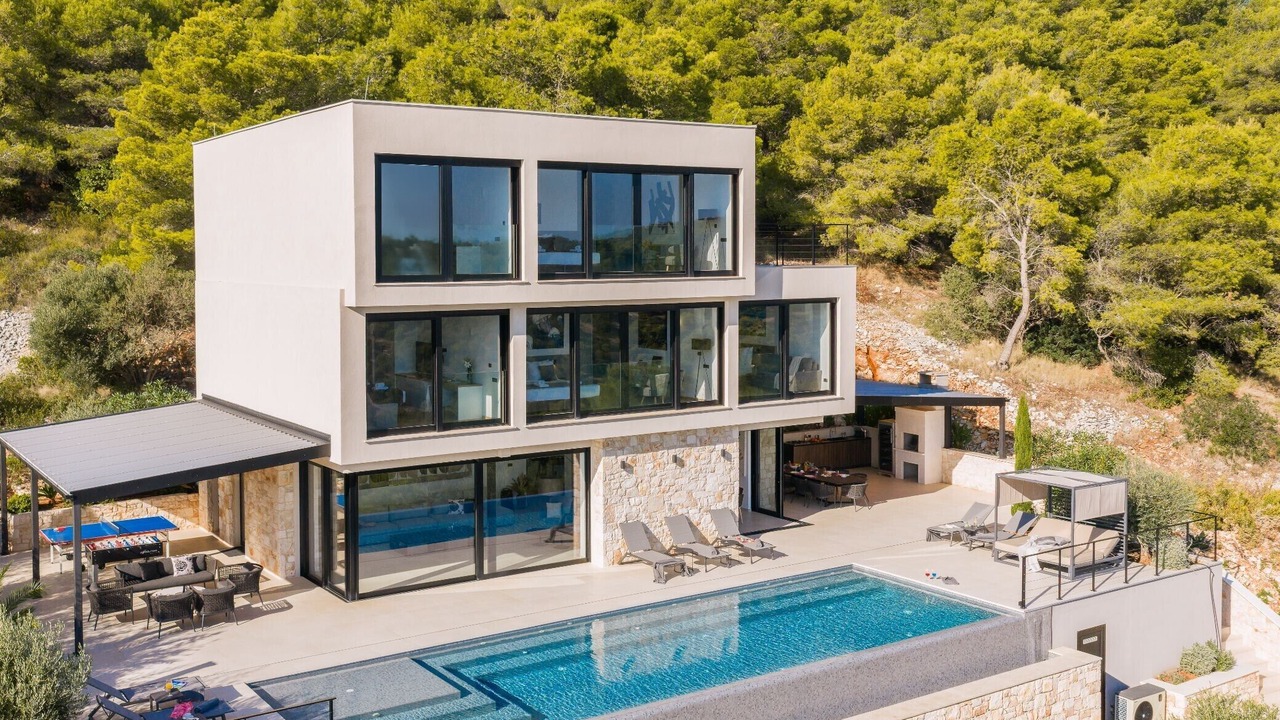 Photo of Outdoor in Cove Rogacic