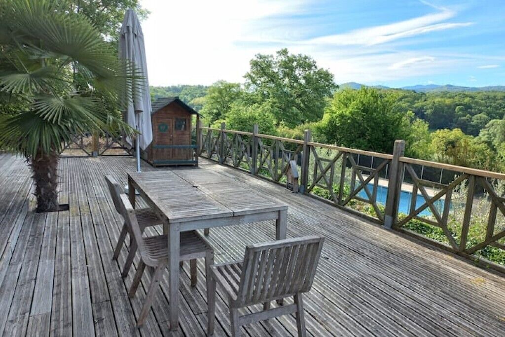 Photo of Outdoor in Couret