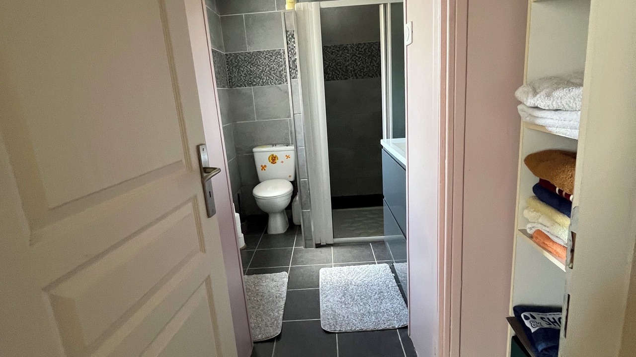 Photo of Bathroom in Castelsarrasin