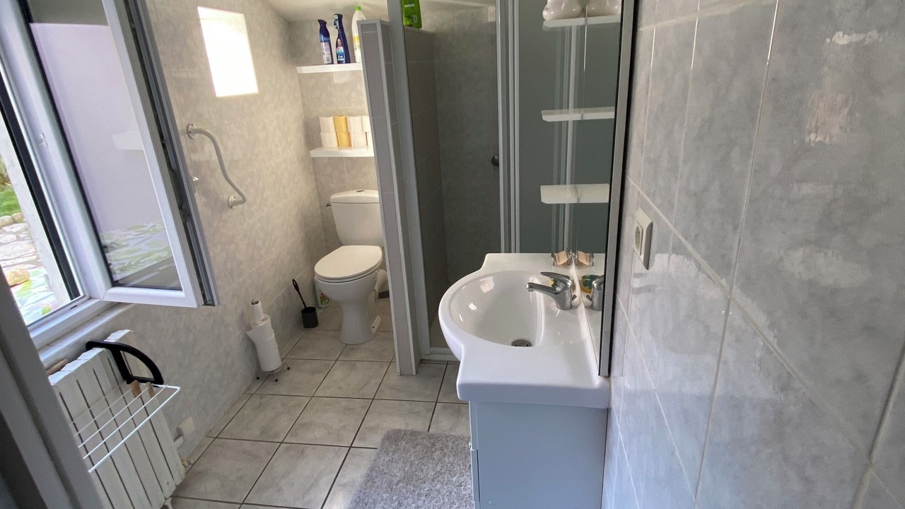 Photo of Bathroom in Castelsarrasin