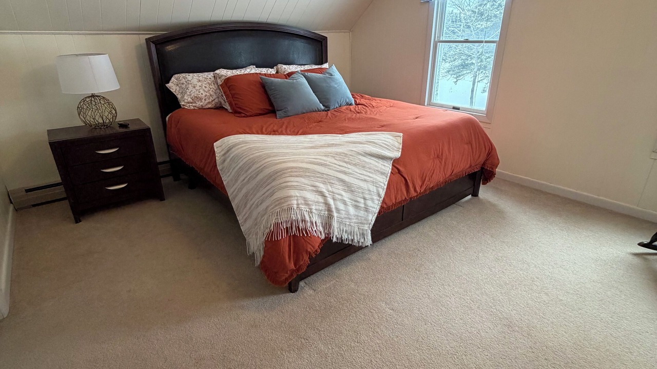 Photo of Bedroom in Portage Lake
