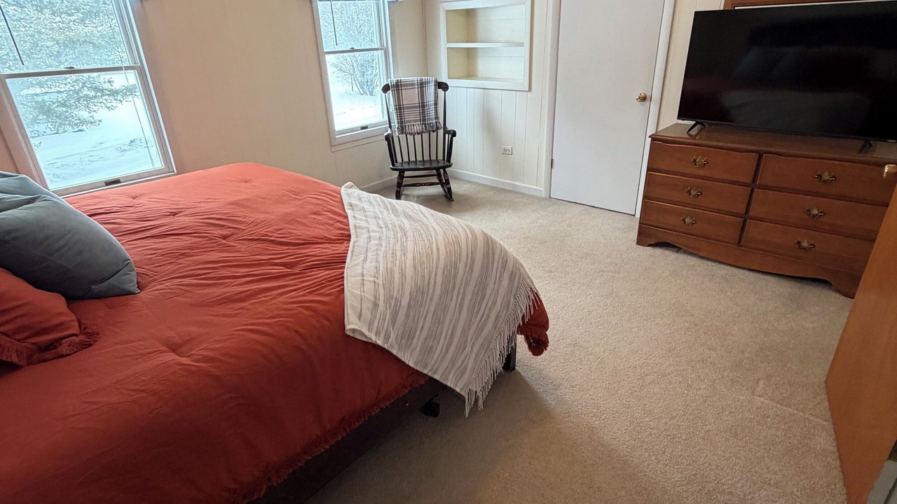 Photo of Bedroom in Portage Lake