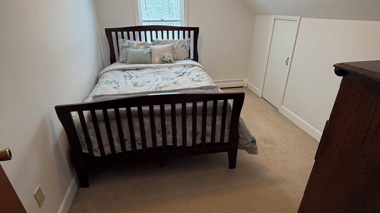 Photo of Bedroom in Portage Lake