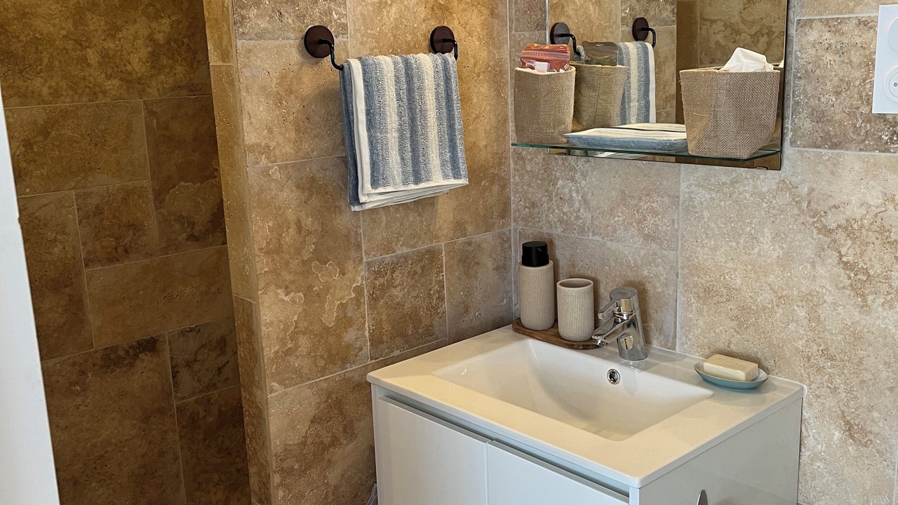 Photo of Bathroom in Fontevraud-l'Abbaye