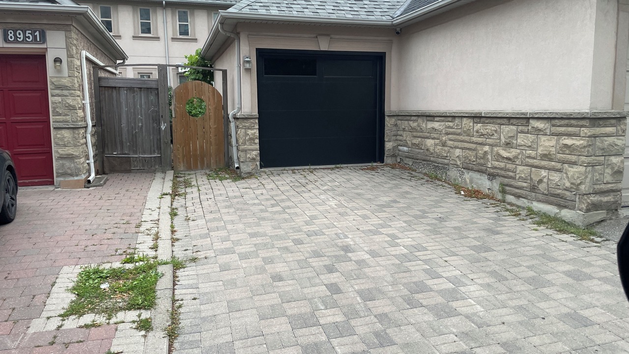 Photo of Outdoor in Bayview Glen