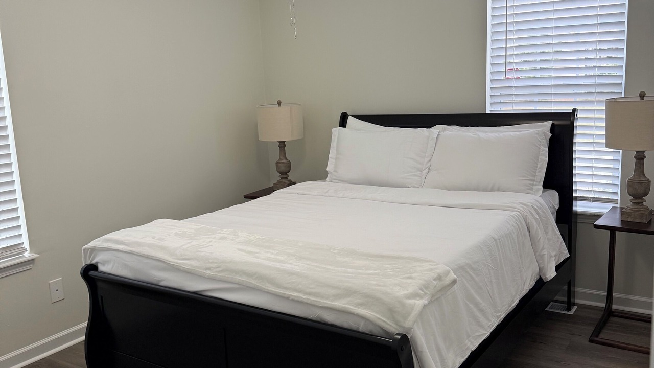 Photo of Bedroom in Elon