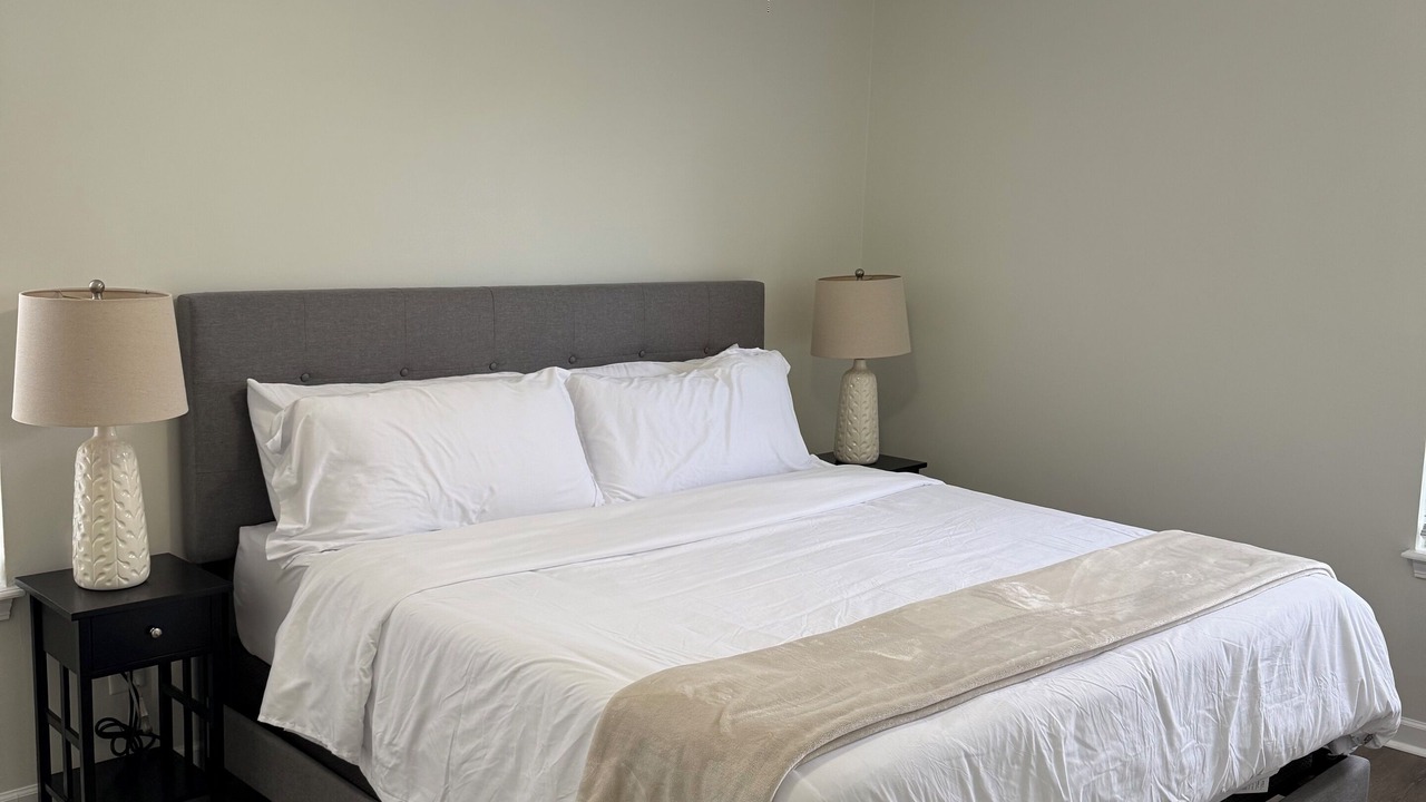 Photo of Bedroom in Elon