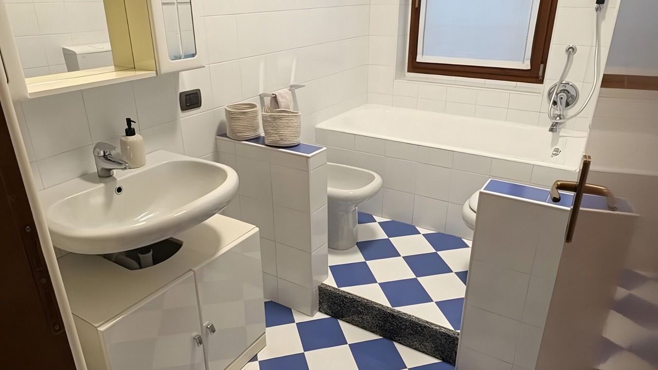 Photo of Bathroom in Saronno