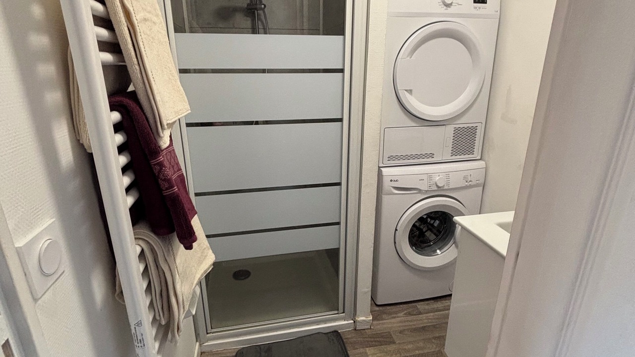Photo of Bathroom in Murat-le-Quaire