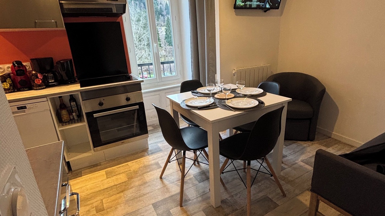 Photo of Kitchen in Murat-le-Quaire