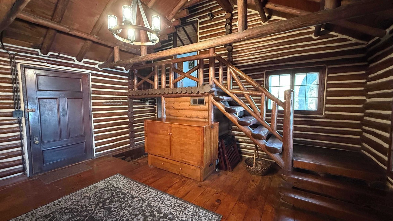 Photo of Bedroom in Camdenton
