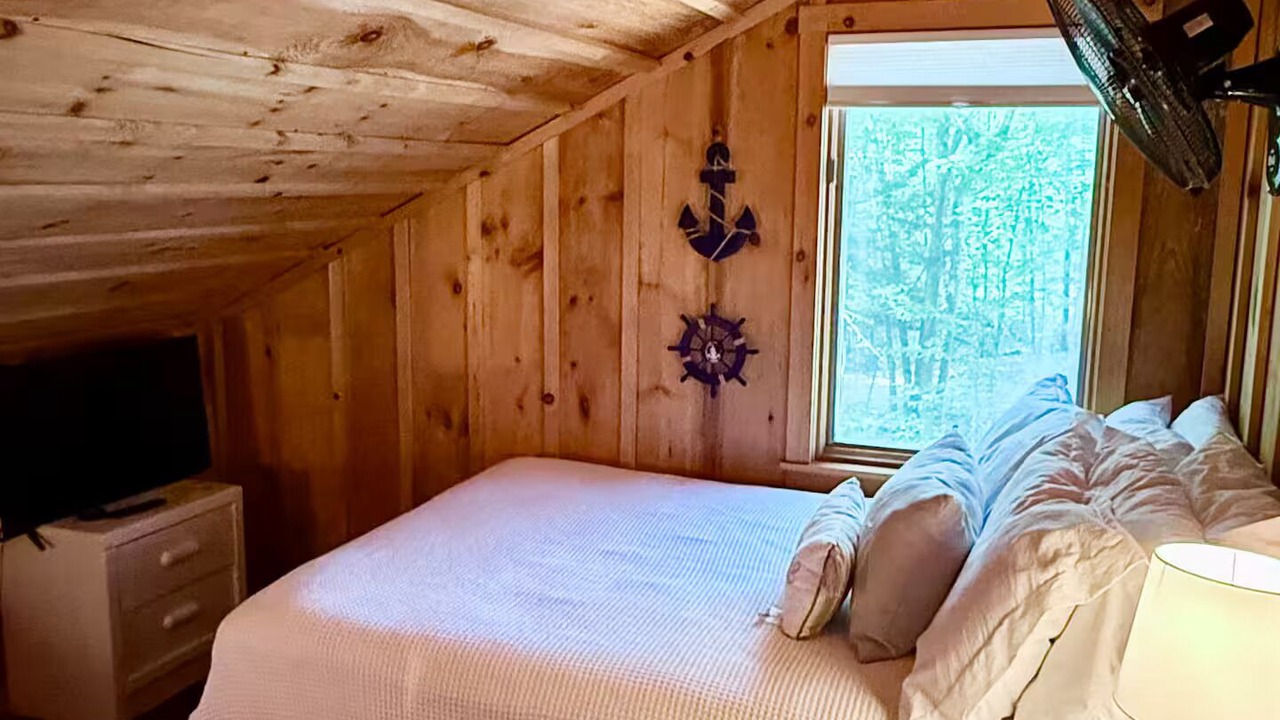 Photo of Bedroom in Mayfield