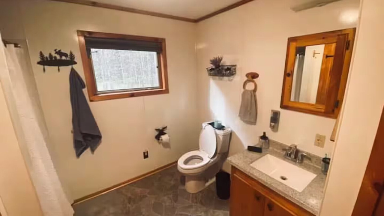 Photo of Bathroom in Mayfield