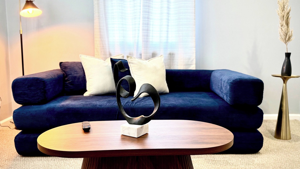 Photo of Livingroom in Utica