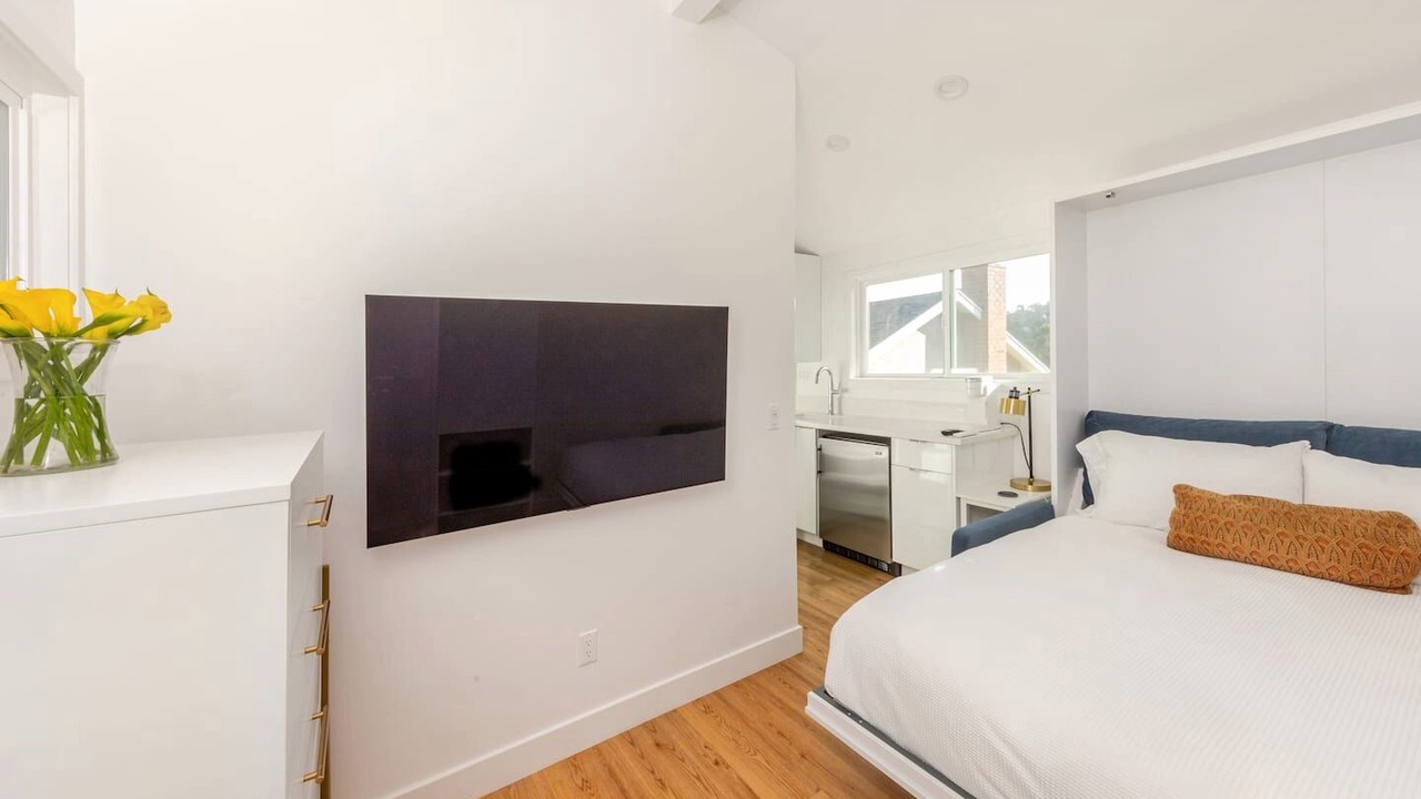 Photo of Bedroom in Silver Lake