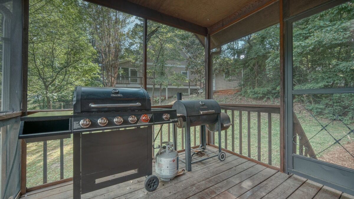 Photo of Outdoor in Hayesville